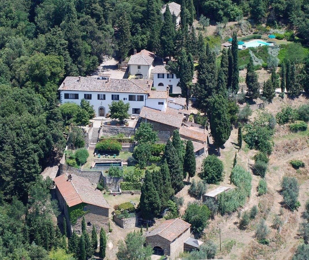 Main Photo of a Villa for sale