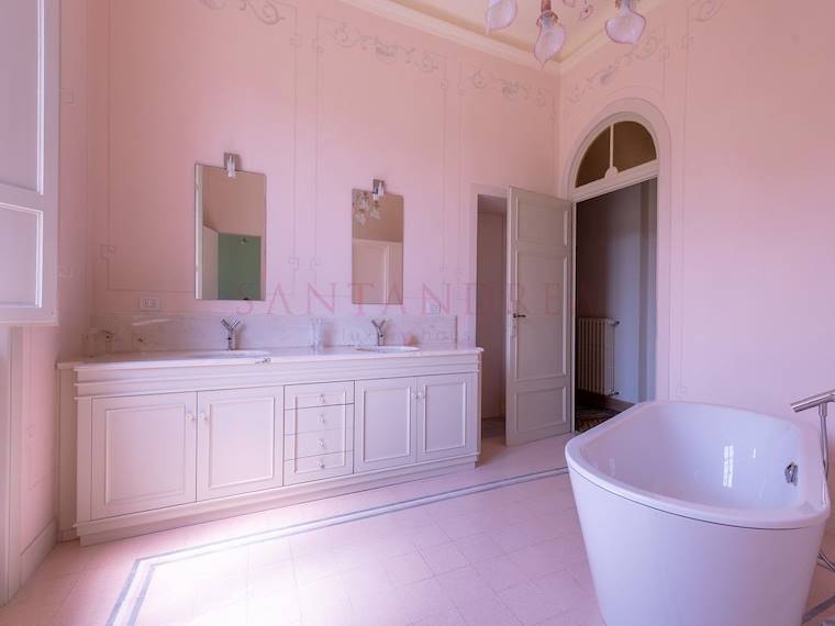 Pink Bathroom.jpg